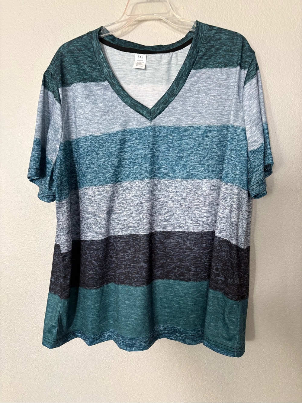 Cute Woman’s Unbranded Tee Sz 3X NWOT